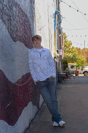 2024-11-01 Vinny Ross Senior pics Downtown Parkville__JAE3914