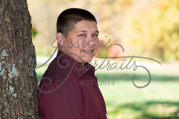 2024-10-26 Dipple Family and Sams Senior pics__JAE2514