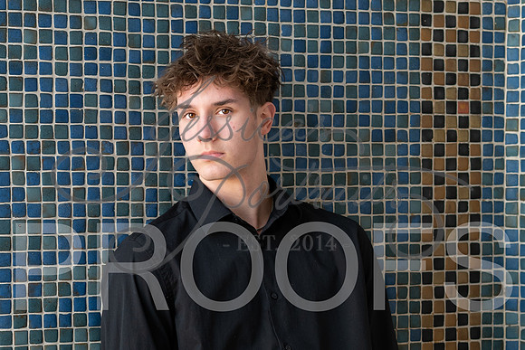 2025-02-01 Stephanie Butler Zayden's Senior Pics Downtown KC_Z63_0847-2