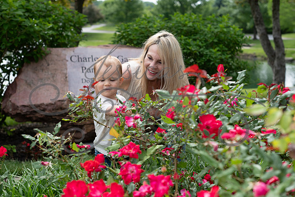 2025-05-23 Wendy and Julie with Baby Max Garney park_Z63_5740