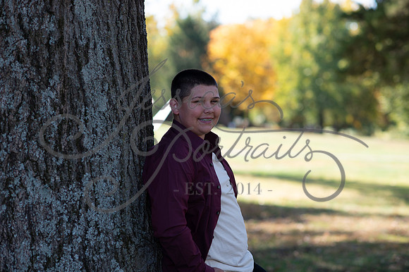 2024-10-26 Dipple Family and Sams Senior pics__JAE2356