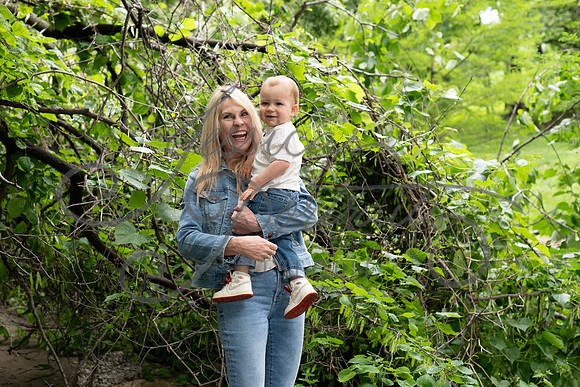 2025-05-23 Wendy and Julie with Baby Max Garney park_Z63_5613