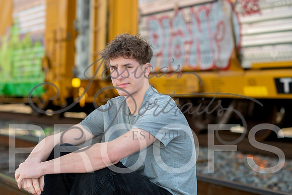 2025-02-01 Stephanie Butler Zayden's Senior Pics Downtown KC_Z63_0728