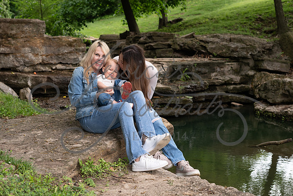 2025-05-23 Wendy and Julie with Baby Max Garney park_Z63_5629