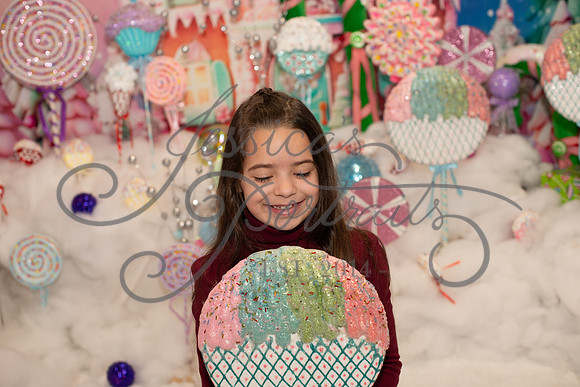 2024-11-23 Tracy Nelson Candy Wonderland_DSC_8586