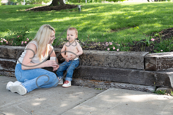 2025-05-23 Wendy and Julie with Baby Max Garney park_Z63_5914