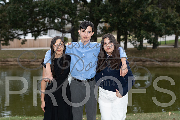 2025-10-10 Lucille with Parents at The Point Park_Z63_9484