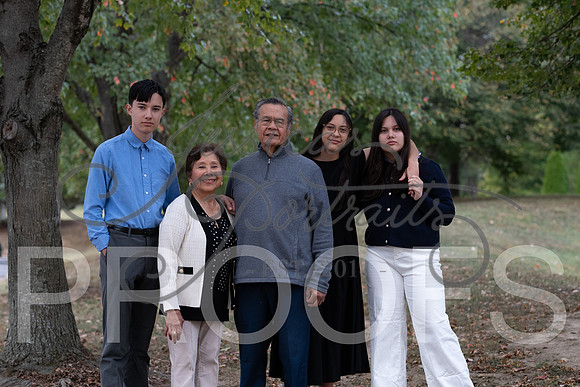 2025-10-10 Lucille with Parents at The Point Park_Z63_9565