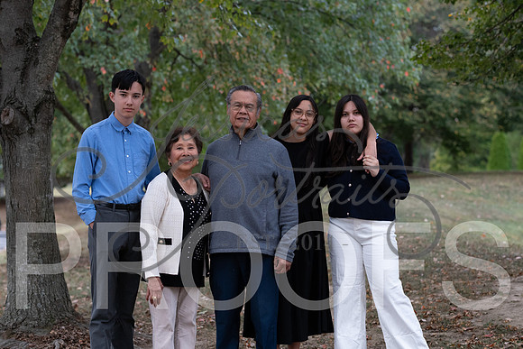2025-10-10 Lucille with Parents at The Point Park_Z63_9566