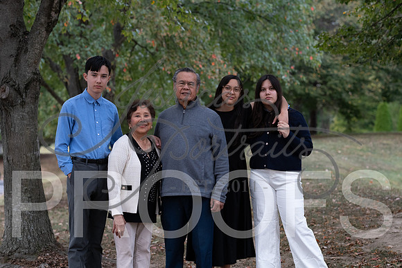 2025-10-10 Lucille with Parents at The Point Park_Z63_9567
