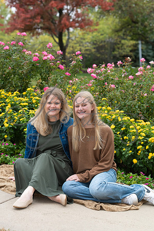 2025-10-27 Cannavan Family at Charles Garney Park_DSC_0228