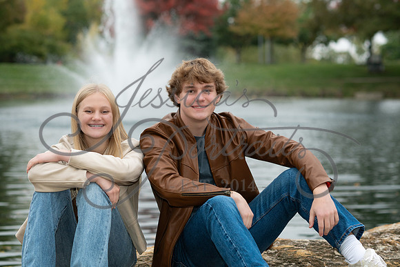 2025-10-27 Cannavan Family at Charles Garney Park_DSC_0345