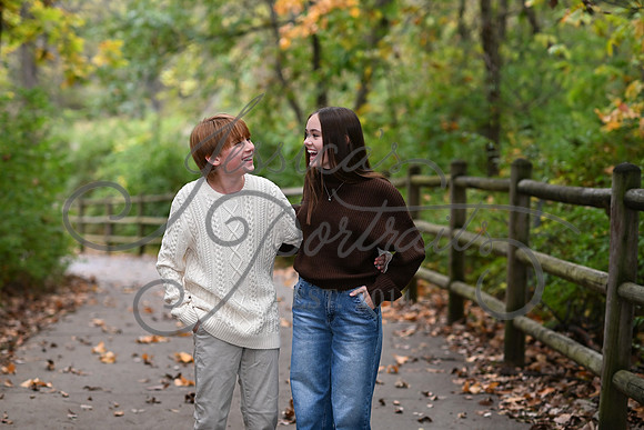 2025-10-26 Laura Karam with Family at Line Creek Park_DSC_0052