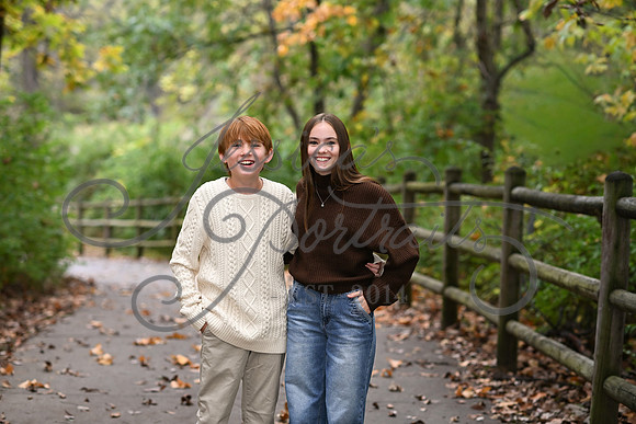2025-10-26 Laura Karam with Family at Line Creek Park_DSC_0053