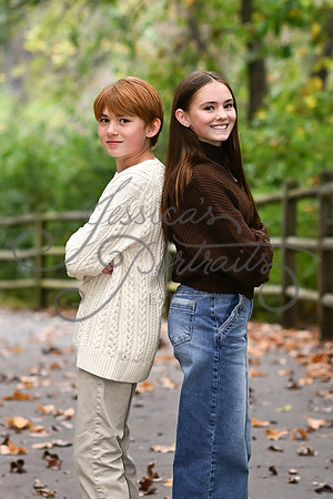 2025-10-26 Laura Karam with Family at Line Creek Park_DSC_0062-2