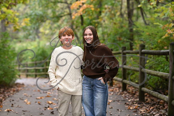 2025-10-26 Laura Karam with Family at Line Creek Park_DSC_0055