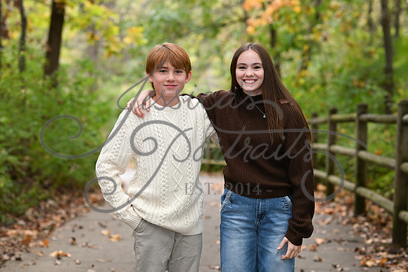 2025-10-26 Laura Karam with Family at Line Creek Park_DSC_0066