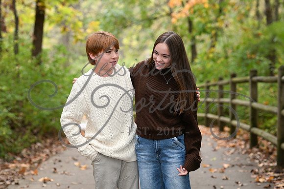 2025-10-26 Laura Karam with Family at Line Creek Park_DSC_0069