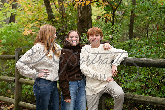 2025-10-26 Laura Karam with Family at Line Creek Park_DSC_0075