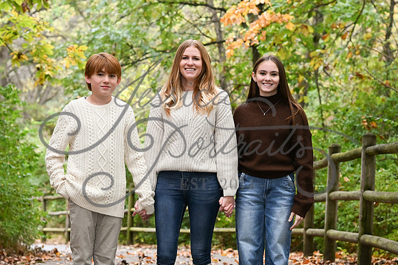 2025-10-26 Laura Karam with Family at Line Creek Park_DSC_0078