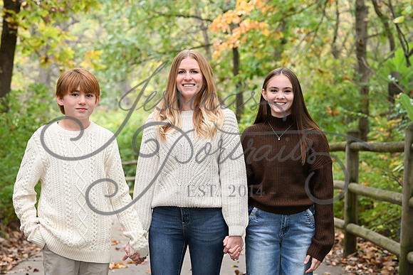 2025-10-26 Laura Karam with Family at Line Creek Park_DSC_0081
