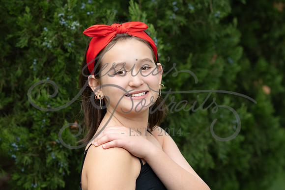2025-10-17 Jessica Whitehair at Memorial Park In Weatherby Lake_Z63_0436