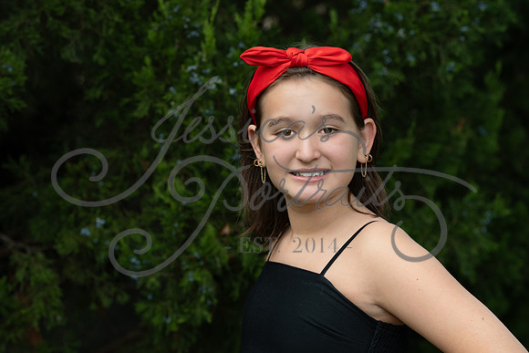 2025-10-17 Jessica Whitehair at Memorial Park In Weatherby Lake_Z63_0434