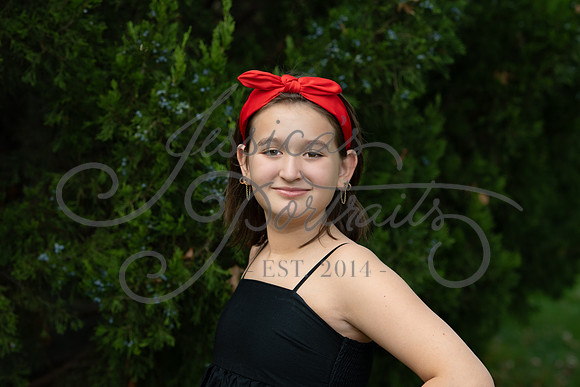 2025-10-17 Jessica Whitehair at Memorial Park In Weatherby Lake_Z63_0432
