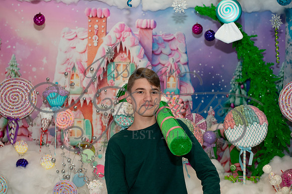 2024-11-23 Tracy Nelson Candy Wonderland_DSC_8643