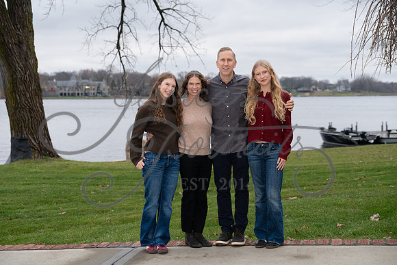 2025-11-29 Jim O'Laughin Family Reuion Shoot_DSC_9407