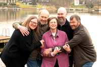2025-12-27 Amy Schaefer and extended family_DSC_0442
