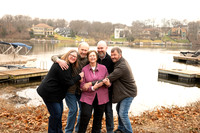 2025-12-27 Amy Schaefer and extended family_DSC_0445