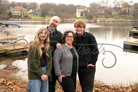 2025-12-27 Amy Schaefer and extended family_DSC_0468