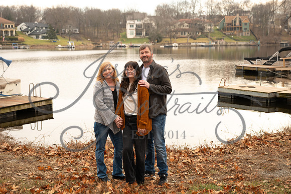 2025-12-27 Amy Schaefer and extended family_DSC_0477