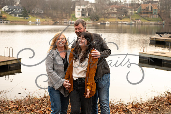 2025-12-27 Amy Schaefer and extended family_DSC_0488