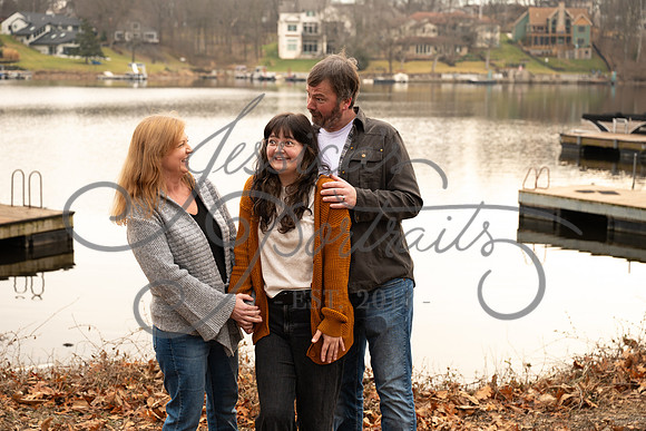 2025-12-27 Amy Schaefer and extended family_DSC_0489