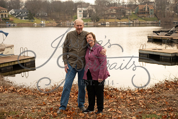 2025-12-27 Amy Schaefer and extended family_DSC_0494