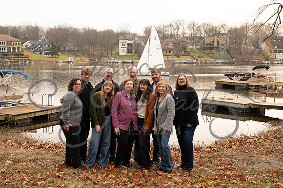 2025-12-27 Amy Schaefer and extended family_DSC_0534