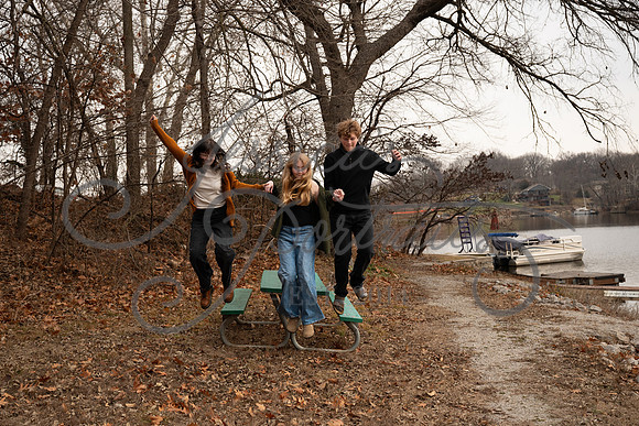 2025-12-27 Amy Schaefer and extended family_DSC_0551