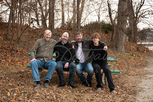 2025-12-27 Amy Schaefer and extended family_DSC_0574