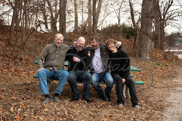 2025-12-27 Amy Schaefer and extended family_DSC_0580