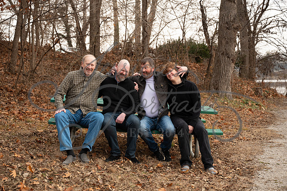 2025-12-27 Amy Schaefer and extended family_DSC_0579