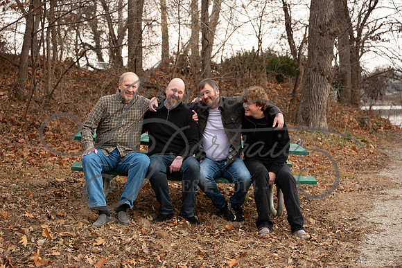 2025-12-27 Amy Schaefer and extended family_DSC_0582