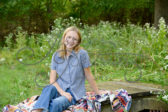 2022-09-17 Laura Culp Daughter senior Photos_DSC_7842