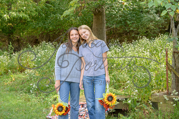 2022-09-17 Laura Culp Daughter senior Photos_DSC_7847