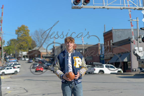 2024-11-01 Vinny Ross Senior pics Downtown Parkville__JAE3948