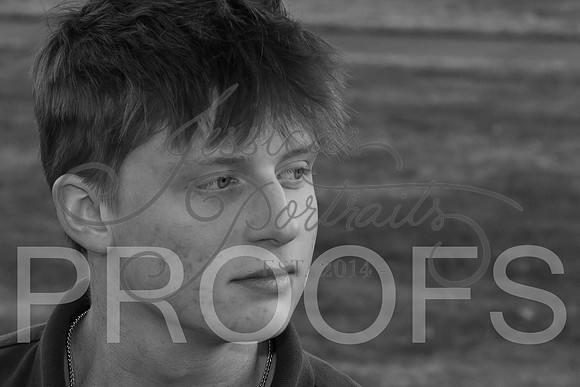 2024-12-06 Eathan Roach Senior pics_DSC_0113