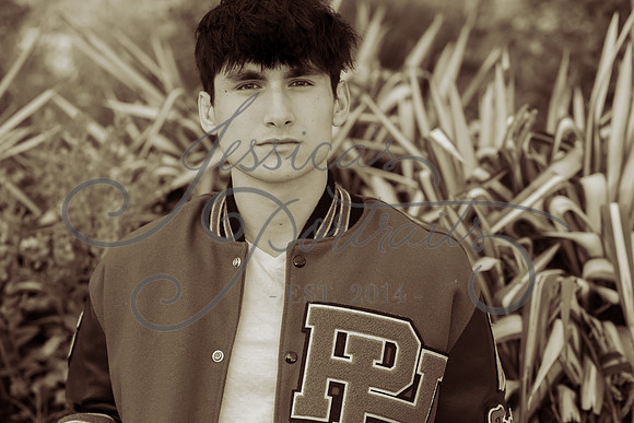 2026-05-03 Gladys Hanna-White Robby Senior Pics_DSC_1895-2