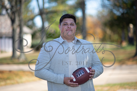 2024-10-26 Dipple Family and Sams Senior pics__JAE2640
