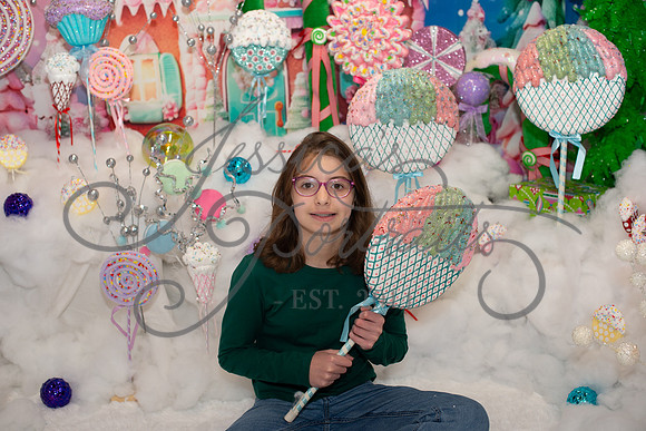 2024-11-23 Tracy Nelson Candy Wonderland_DSC_8593